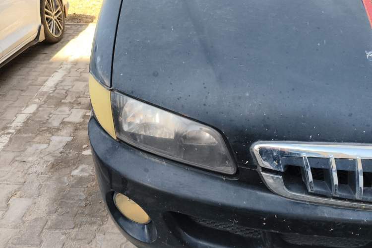 Used JAC Group Refine 2011 2.0L Shuttle Gasoline Standard Edition HFC4GA3 Right Front Headlight