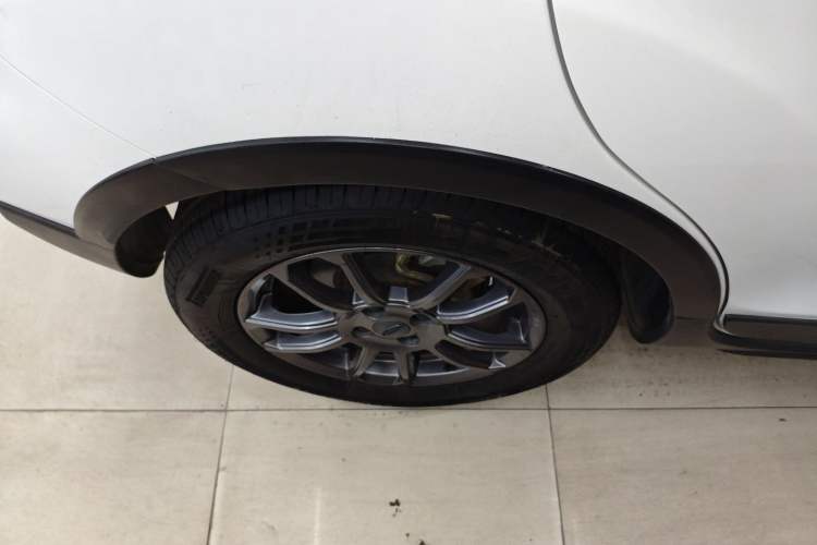 Used Geely Auto Vision X3 2021 PRO 1.5L CVT Deluxe Model
