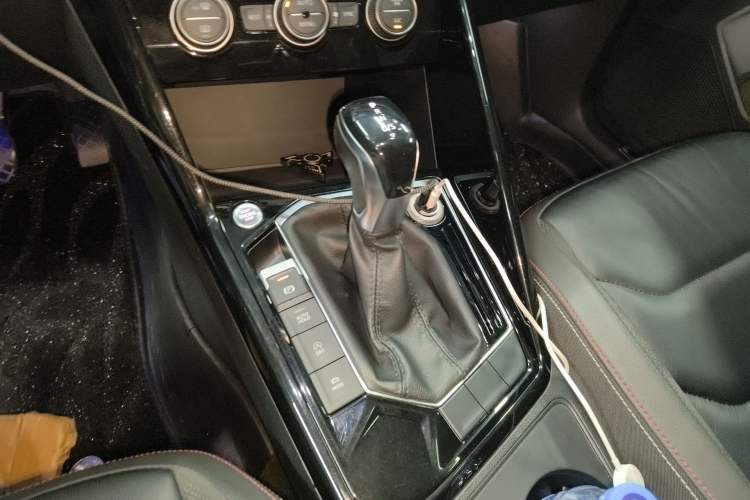 Used Volkswagen Tayron 2019 330TSI Two-Wheel Drive Luxury Model China VI Standard Gear Lever