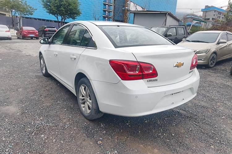 Used Chevrolet Cruze 2015 1.5L Classic SE AT Rear Left 45 Deg
