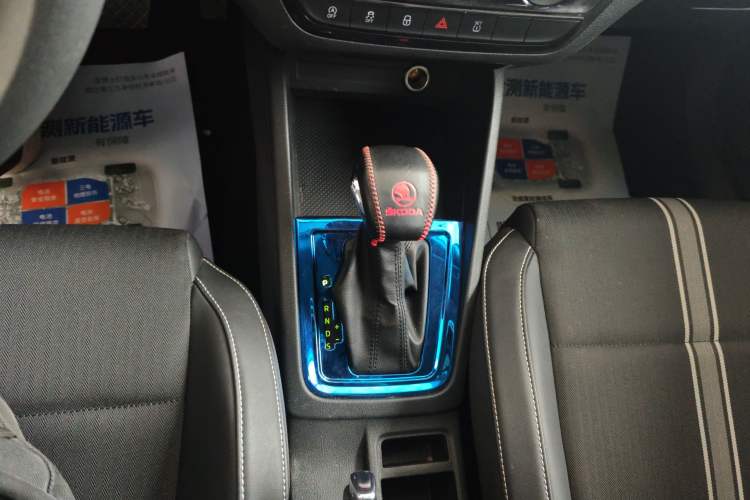 Used Skoda Kamiq 2020 GT TSI 230 DSG Comfort Edition China VI standard Gear Lever