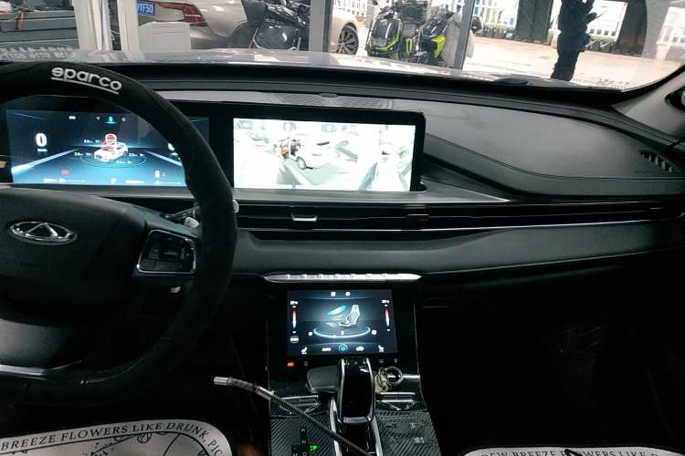 Used Chery Tiggo 8 PLUS 2021 290TGDI DCT Luxury Edition
