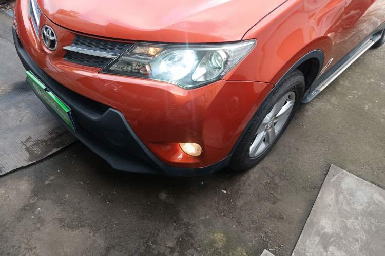 Used Toyota RAV4 2013 2.0L CVT Two-Wheel Drive Urban Edition