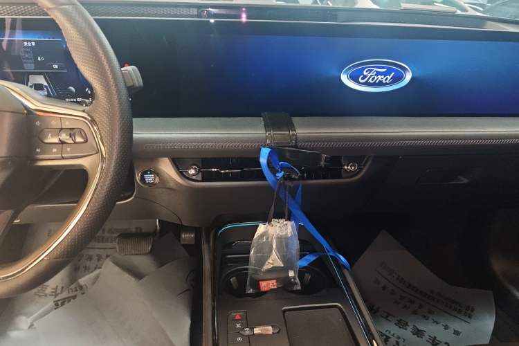 Used Ford EVOS 2022 Facelift EcoBoost 245 ST-Line Audio And AC Panel