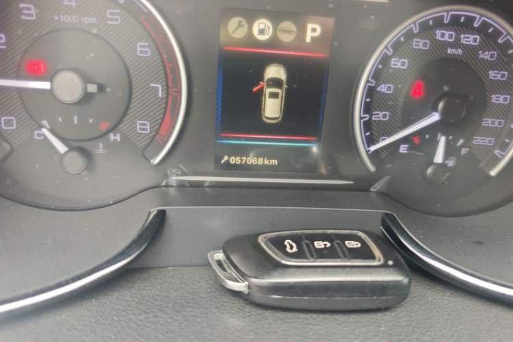 Used Dongfeng Aeolus AX7 2016 2.0L Automatic Zhiyi Trim
