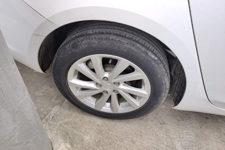 Used Buick Verano 2015 Sedan 15S Manual Entry-Level Model