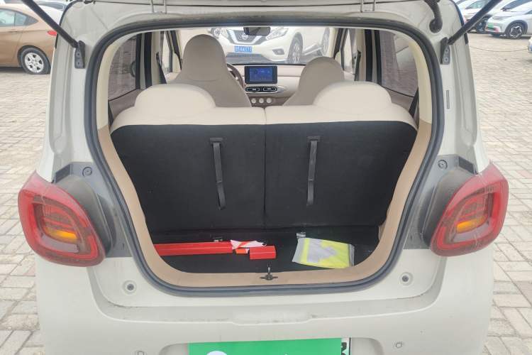 Used Wuling Hongguang MINIEV 2025 Four-Door Version Premium Edition Trunk