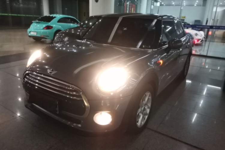 Used MINI 2015 1.5T COOPER Fun Five-Door Edition