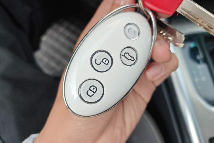 Used BYD Song 2017 Gaishe Upgrade Edition 1.5TID Automatic Elite Model
