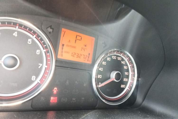 Used SsangYong Korando 2014 2.0L Gasoline Two-Wheel Drive Automatic Elite Navigation Edition