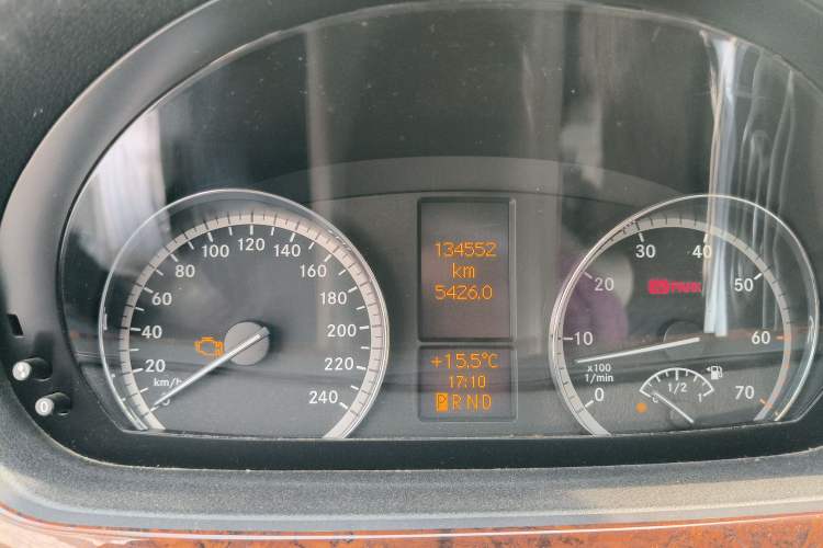 Used Mercedes-Benz Viano 2013 3.5L Haoci version