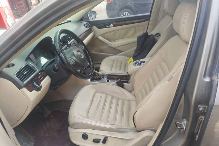 Used Volkswagen Passat 2013 1.8TSI DSG Prestige Edition
