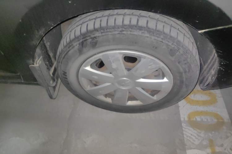 Used Volkswagen Santana 2015 1.6L Manual Fashion Edition Right Front Wheel Hub