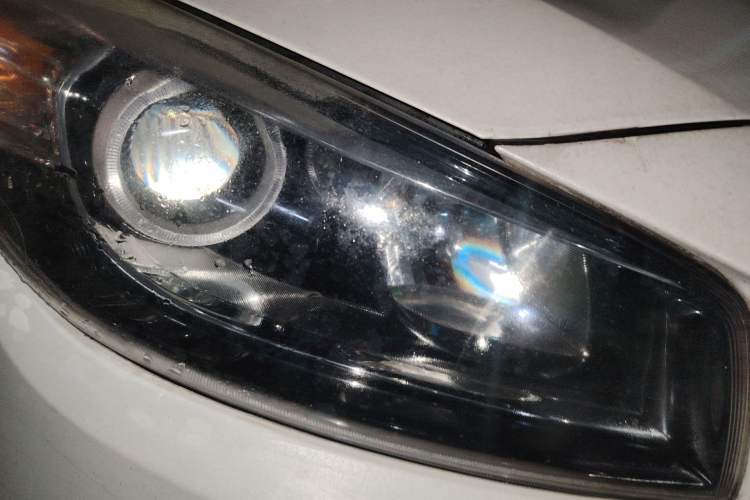 Used Kia K4 2015 1.8L Automatic GLS Special Right Front Headlight