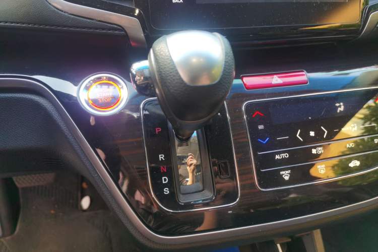 Used Honda Odyssey 2018 2.4L Luxury Edition
