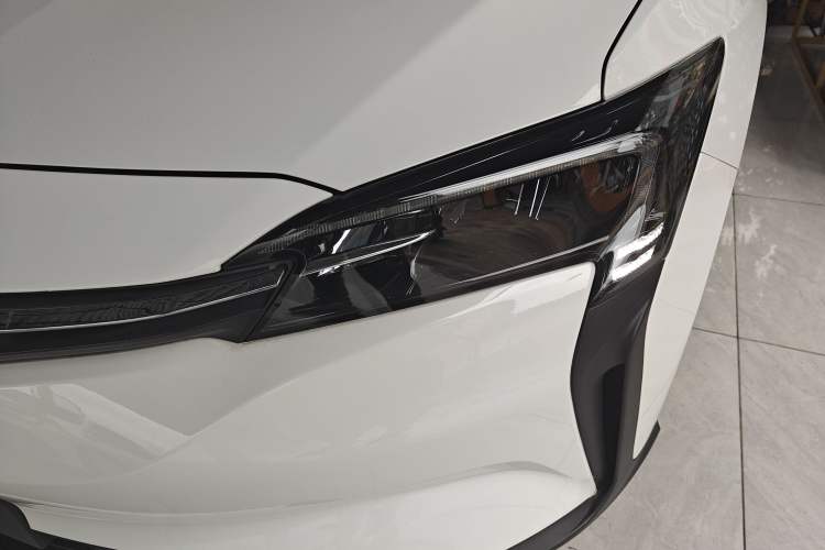 Used Buick Velite 6 2023 430km Range Commuter Version Left Front Headlight