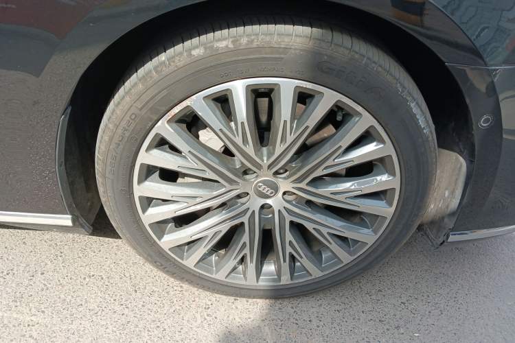 Used Audi A8 2019 A8L 55 TFSI quattro Luxury Model
