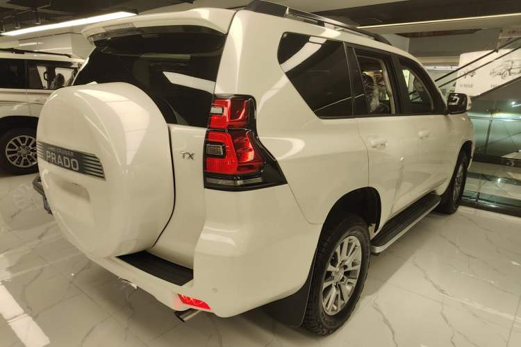 Used Toyota Prado 2018 3.5L Automatic TX-L with Rear-Mounted Spare Tire
