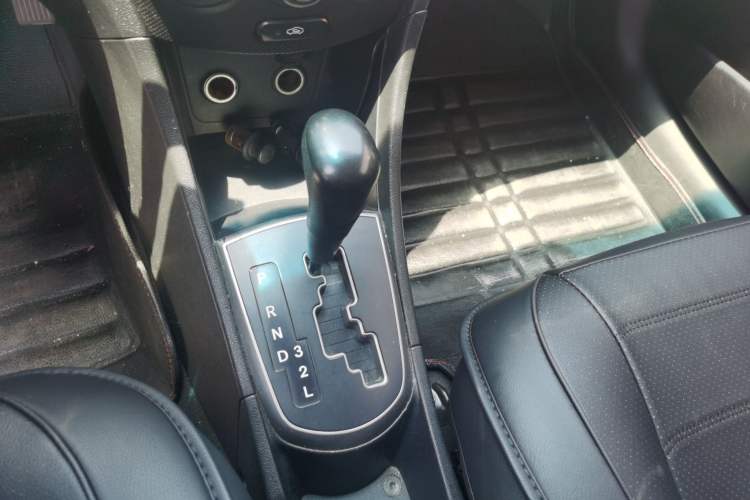 Used Hyundai Verna Ray 2014 1.4L Automatic GLX
