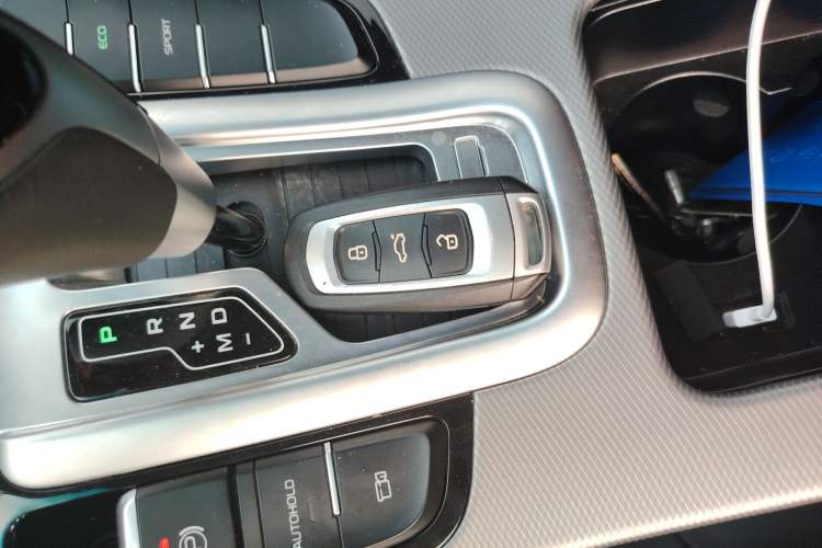 Used Geely Auto Emgrand GL 2018 1.8L DCT Elite Smart Connectivity Version Vehicle Key