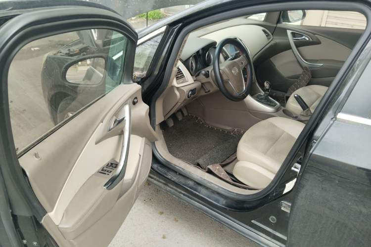 Used Buick GT 2013 GT 1.6L Manual Comfort Edition
