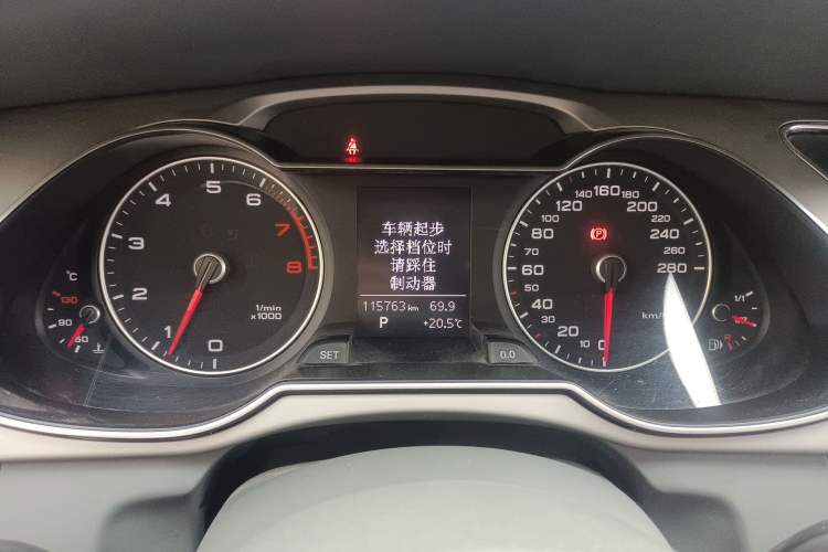 Used Audi A4L 2013 35 TFSI Automatic Standard Model Instrument Cluster