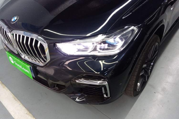 Used BMW X5 2022 Restyled xDrive 40Li Luxury Edition M Sport Package
