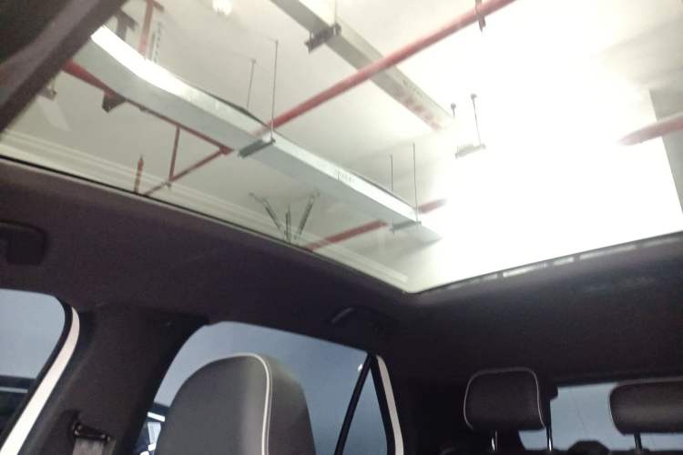 Used Volkswagen ID.3 2025 Smart Model Outstanding Oxygen Edition Headliner