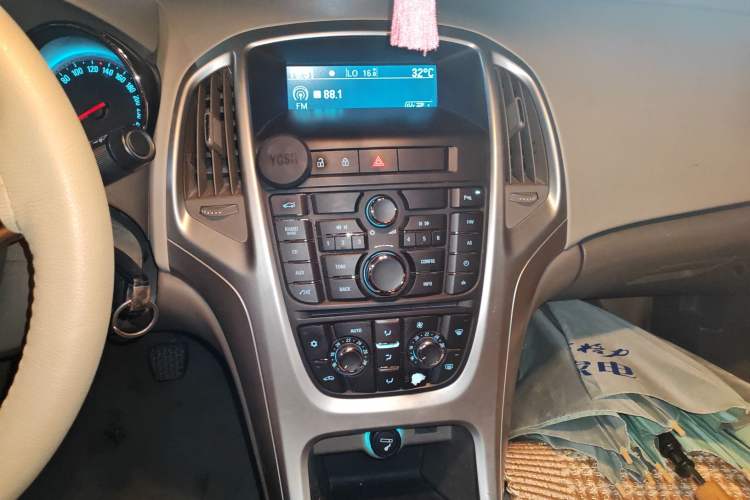 Used Buick GT 2010 GT 1.6L Manual Entry-Level Model

