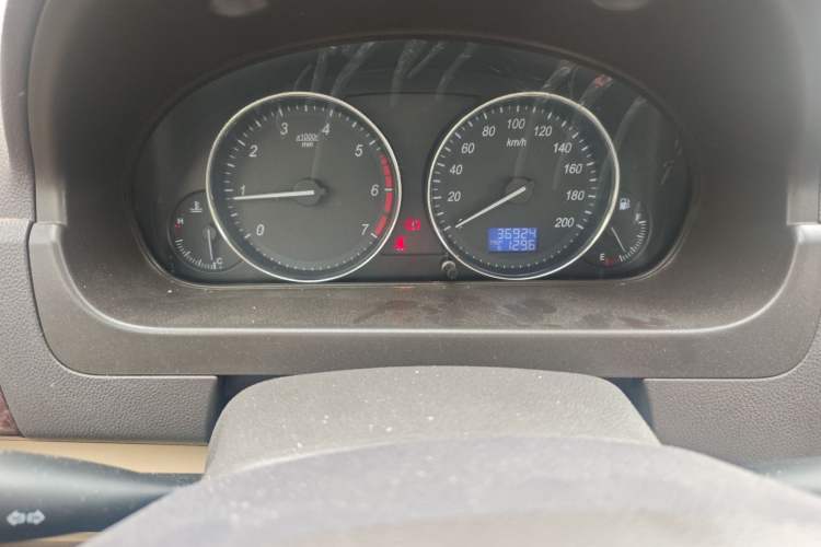 Used BAIC Weiwang M30 2015 1.5L Basic Version DAM15 Instrument Cluster