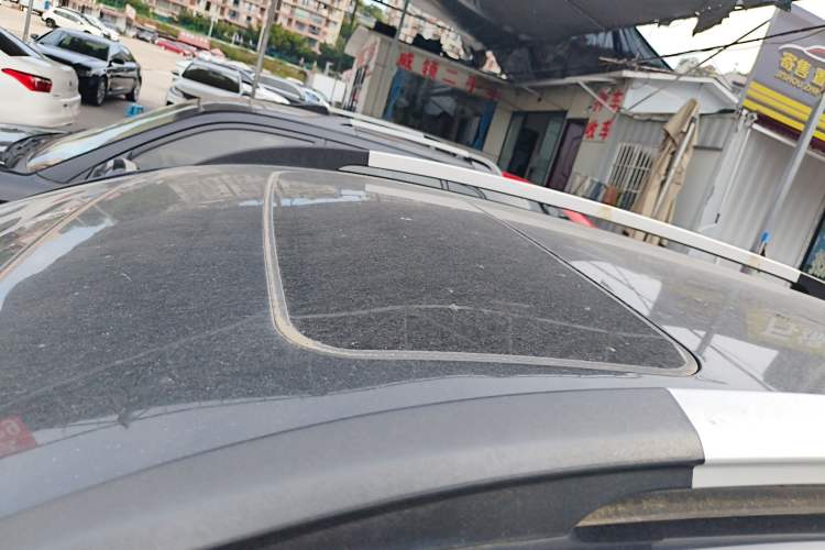 Used Baojun 560 2016 1.8L Manual Luxury Edition Roof