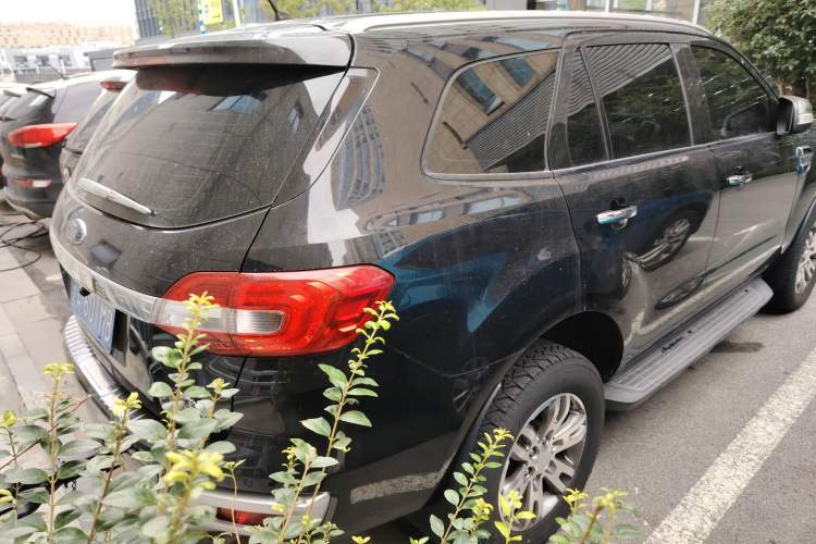 Used Ford Everest 2017 2.0T Gasoline Automatic 4x4 Luxury Edition 5 Seats
