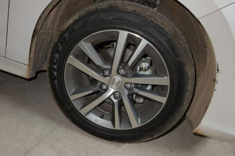 Used Honda Civic 2023 240TURBO CVT Dynamic · Center Stage Special Edition