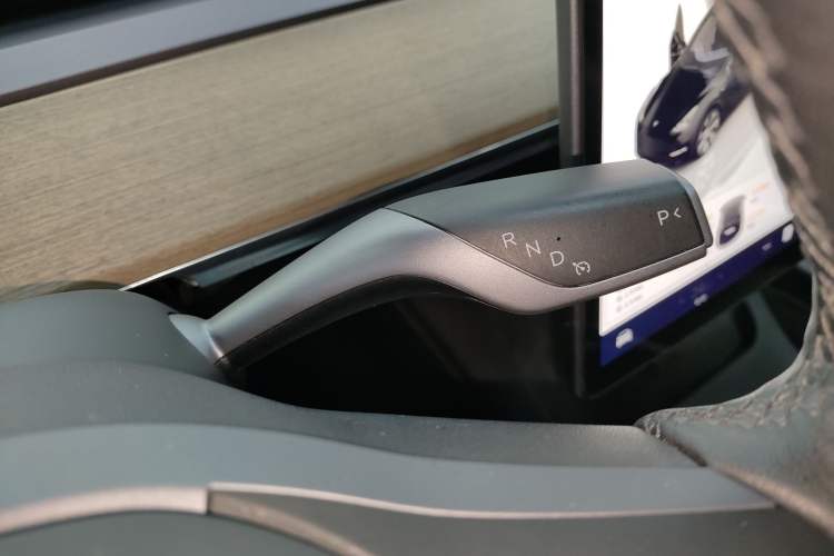 Used Tesla Model Y 2022 Rear-Wheel-Drive Version