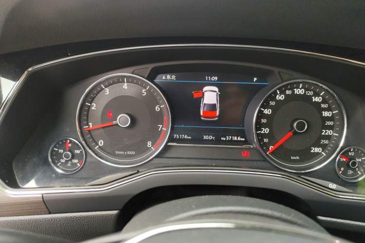 Used Volkswagen Phideon 2019 380TSI Two-Wheel Drive Business Edition China VI Standard Instrument Cluster