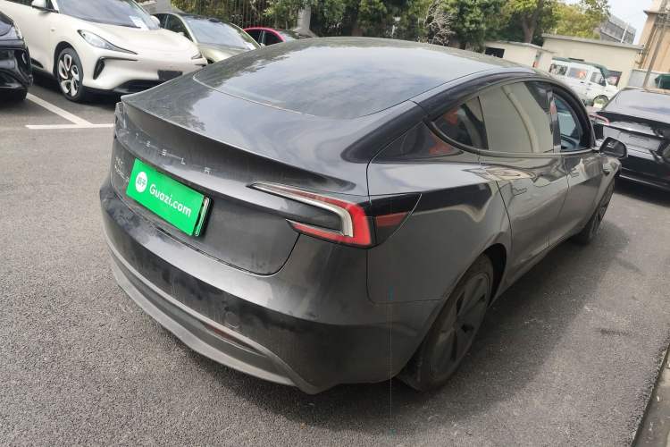 Used Tesla Model 3 2025 Rear-Wheel-Drive Version