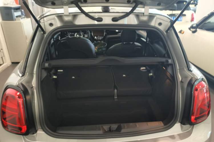 Used MINI MINI 2023 Updated 2.0T COOPER S Artist