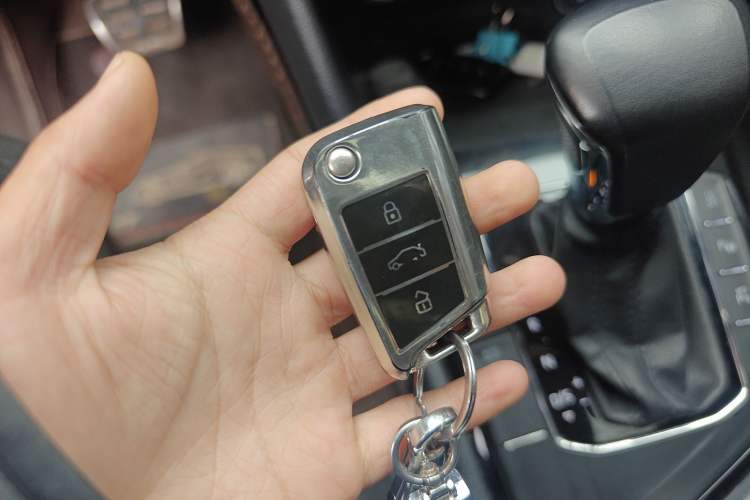 Used Volkswagen Tiguan L 2021 330TSI Automatic Two-Wheel Drive R-Line Enhanced Edition
