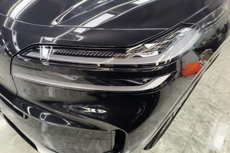 Used ONVO Luxeed L90 2025 Model—Max Six-Seater Version
