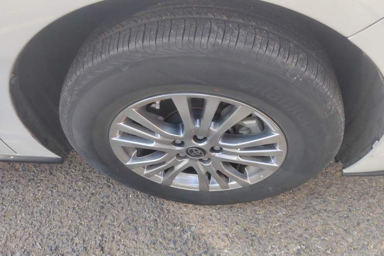 Used Toyota Sienna 2021 2.5L Hybrid Premium Edition
