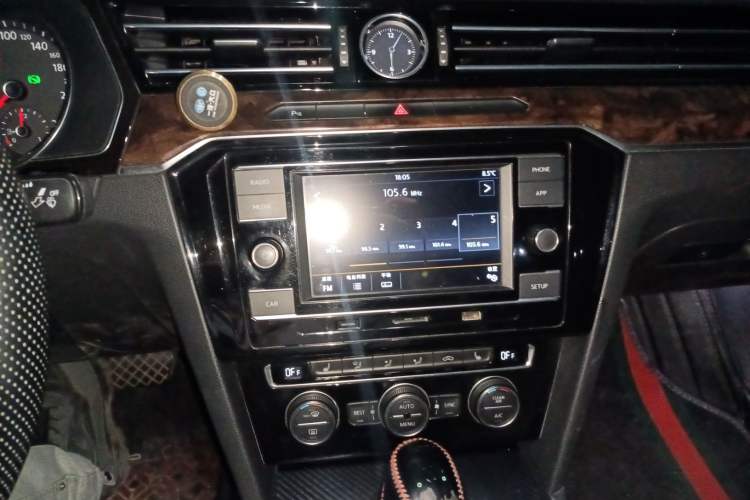 Used Volkswagen Magotan 2017 330TSI DSG Luxury Model