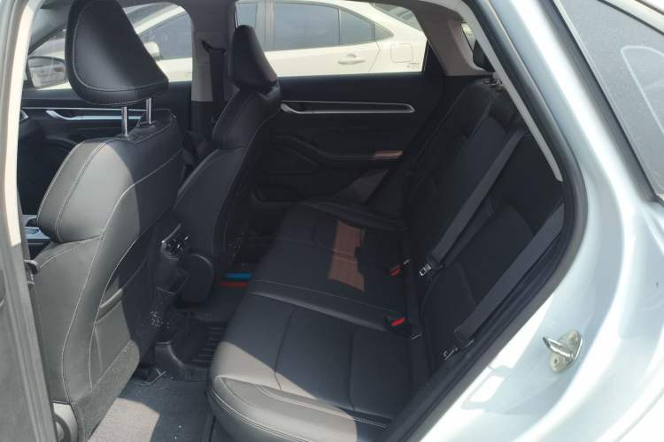 Used Geely Auto Emgrand 2025 4th Generation 1.5L CVT Starry Edition Left Rear Seat