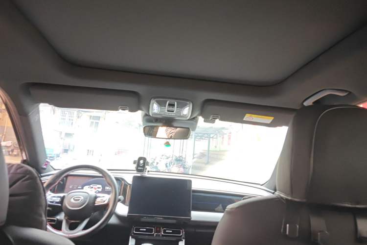 Used GAC Trumpchi GS8 2022 Linghang Series 2.0 TGDI Two-Wheel-Drive Luxury Smart Connectivity Version (7 Seats)