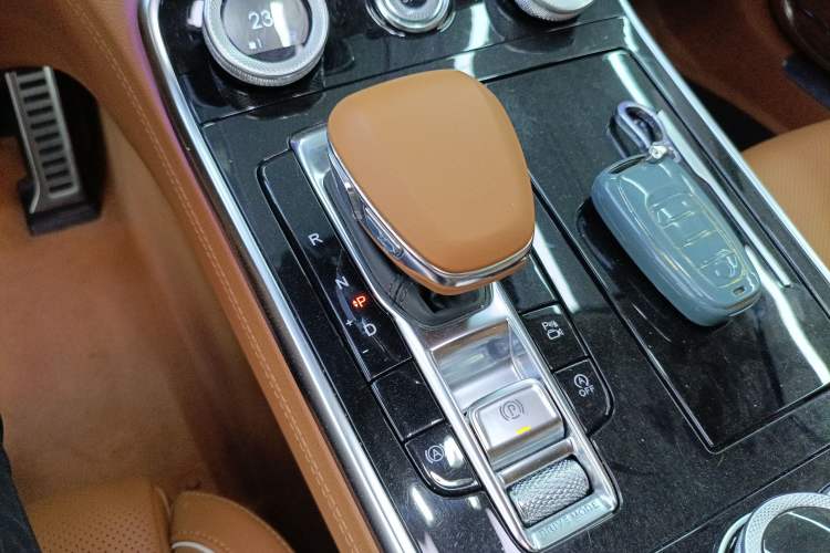 Used Hongqi H9 2020 2.0T Smart Connect Flagship Edition
