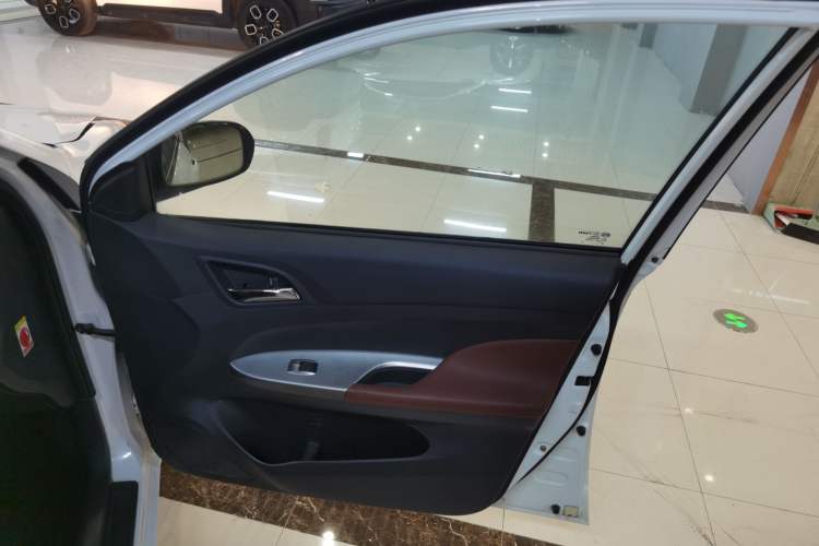 Used BYD F3 2015 Energy-Saving Edition 1.5L Automatic Prestige Model