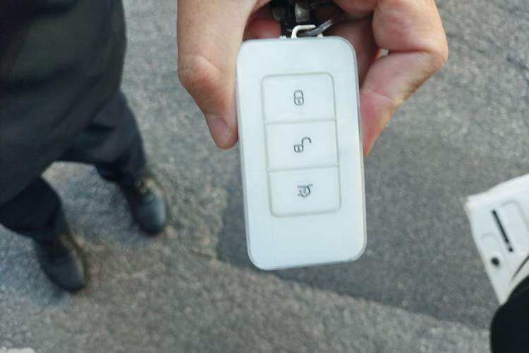 Used BYD Qin New Energy 2018 Qin EV450 Smart Connect Prestige Model
