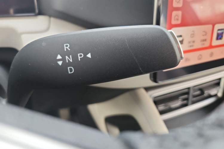 Used BYD Yuan UP 2025 Intelligent Driving Version 401 KM Dynamic Edition