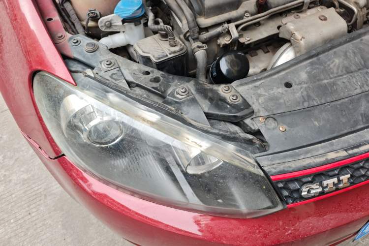 Used Volkswagen Golf 2011 1.4 TSI Manual Comfort Edition Right Front Headlight