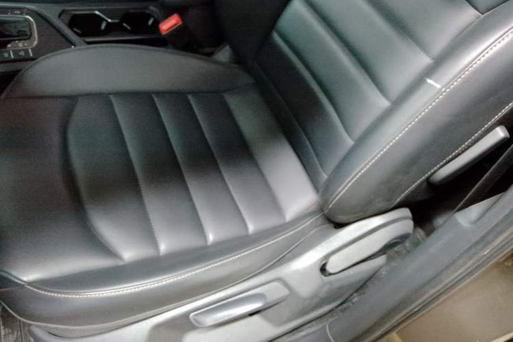 Used Volkswagen Tharu 2020 280TSI Two-Wheel Drive Luxury Edition China VI Standard
