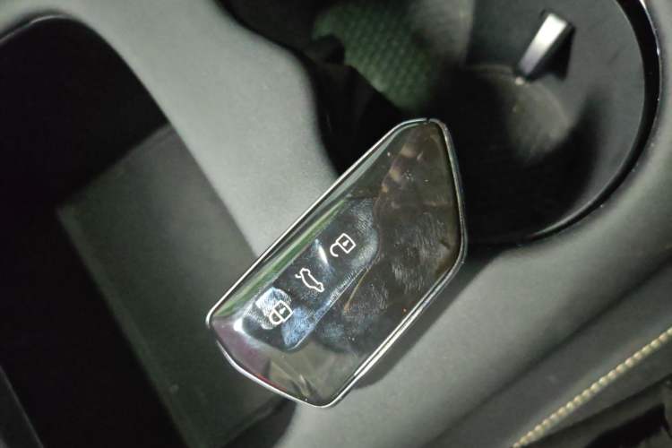 Used Volkswagen ID.UNYX 2024 Pro Long-Range Version Interior 1